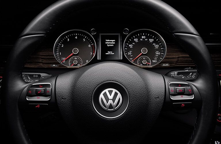 2016 Volkswagen CC steering wheel dashboard