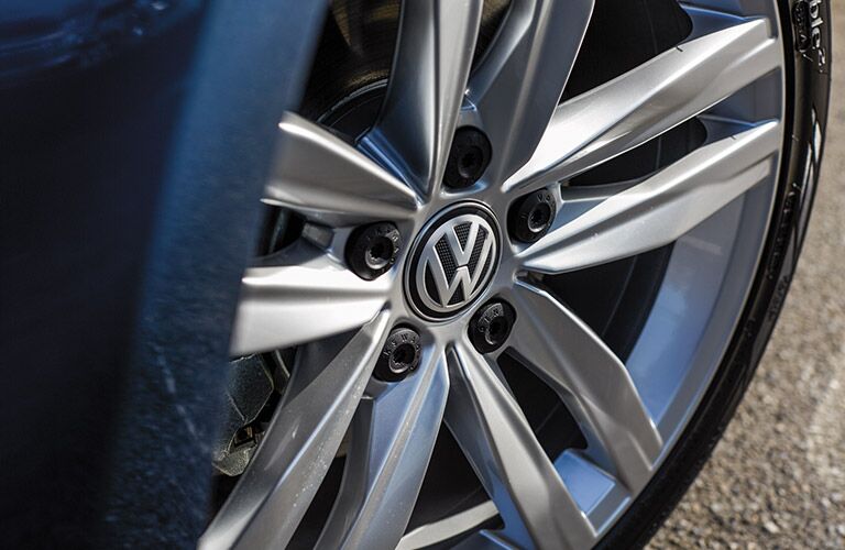 2016 Volkswagen Golf wheel rim options