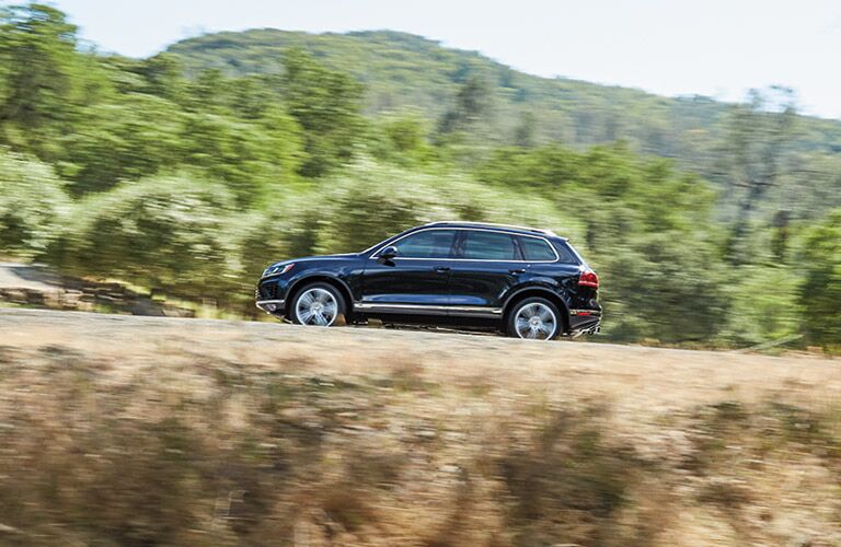 2017 Volkswagen Touareg York PA Exterior Side Blue Wheels Driving 4Motion AWD