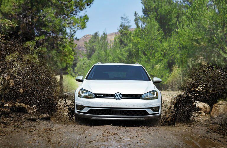 2017 VW Golf Alltrack White Exterior