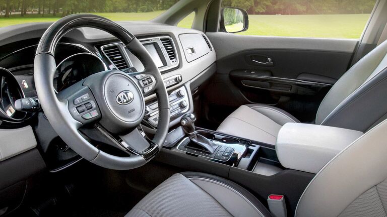 2015 Kia Sedona stylish interior