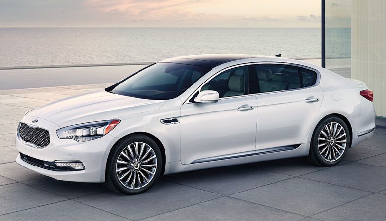 Kia K900 Model Info