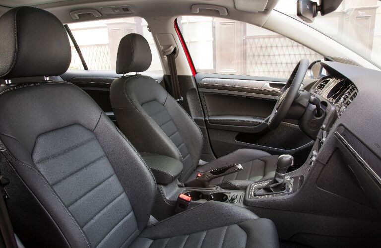 2017 VW Golf Alltrack seating