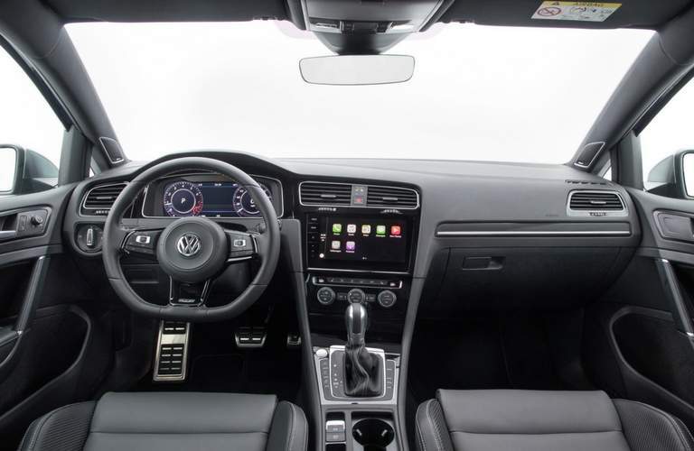 Front dash of 2018 Volkswagen Golf R