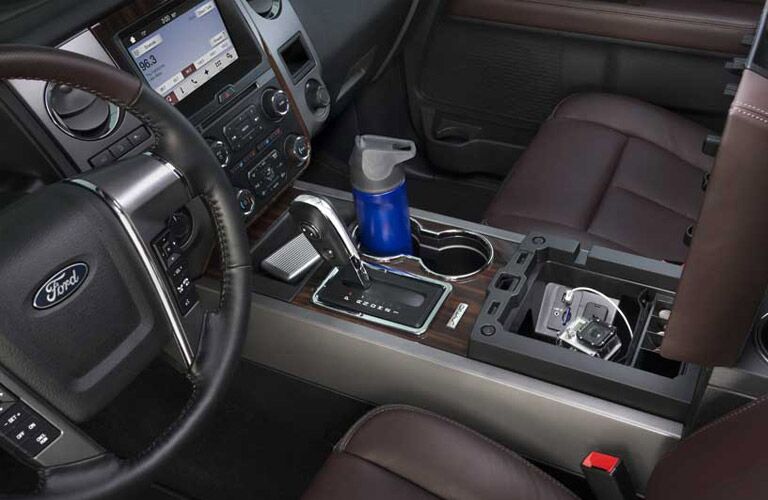 The 2016 Ford Expedition Tampa FL is easy to navigate.