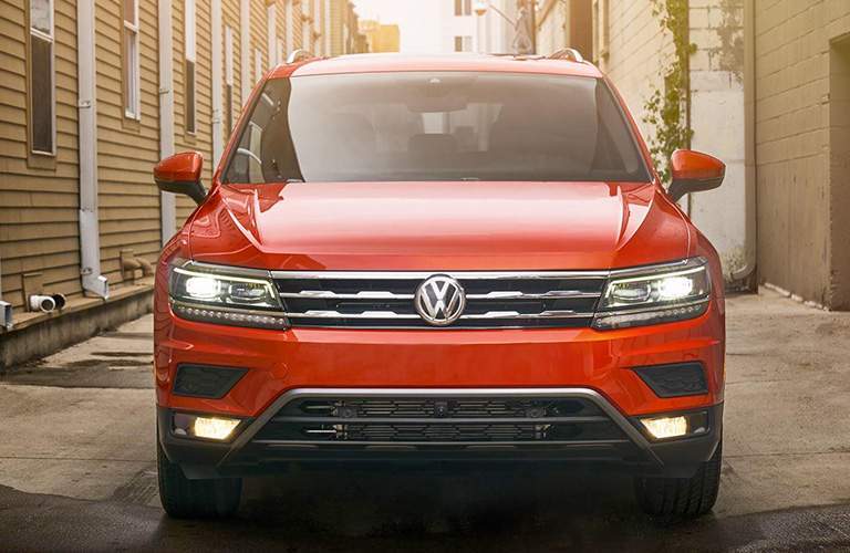 2018 VW Tiguan exterior front grille and headlights