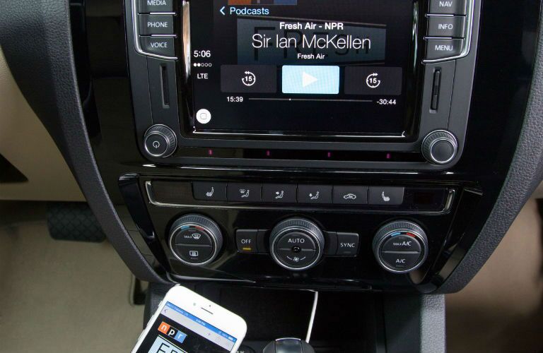 LCD Screen 2016 VOlkswagen jetta