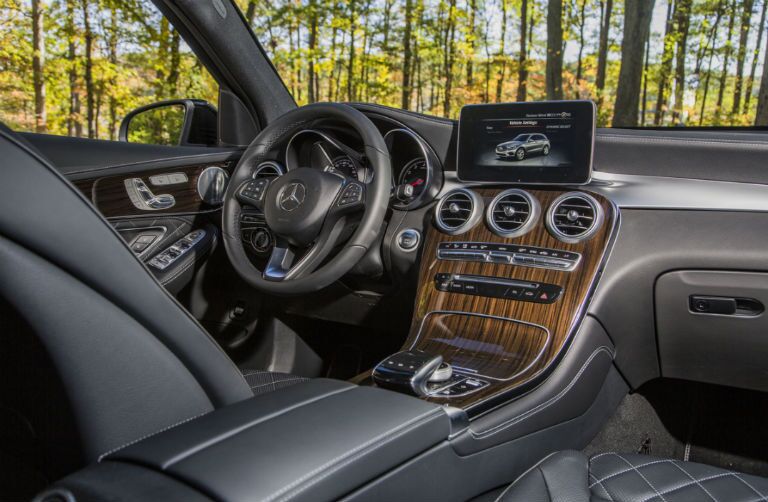 2016 Mercedes Benz Glc Vs 2016 Lexus Rx