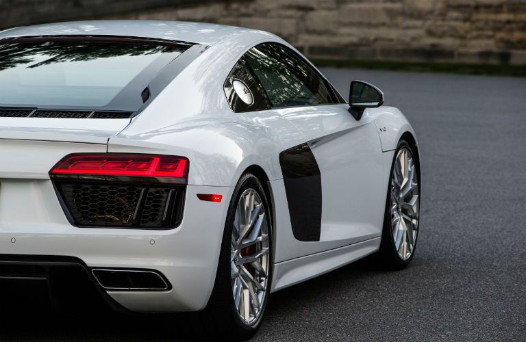 2017 Mercedes Benz Amg 174 Gt S Vs Audi R8