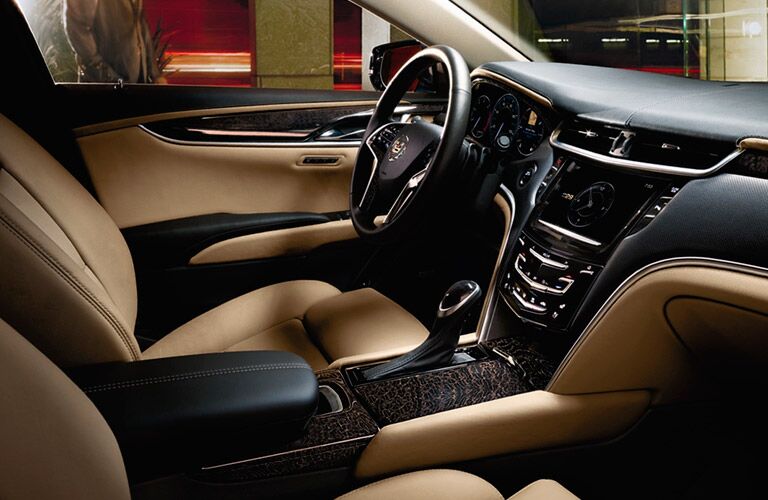 2014 Cadillac XTS interior