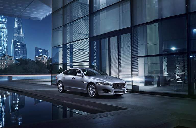 Used Jaguar XE exteior
