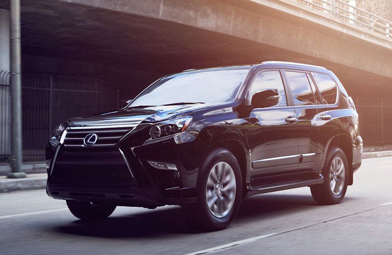 Used Lexus GX side view
