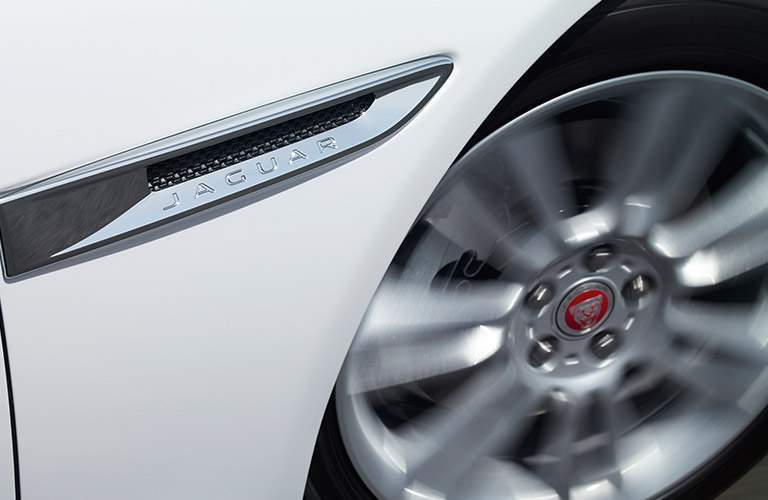 2017 Jaguar XE wheel
