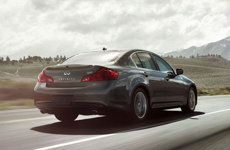 Used INFINTI Q40 rear view