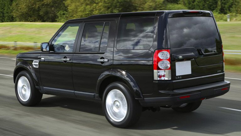 We offer used Land Rover LR4 near Dallas TX.