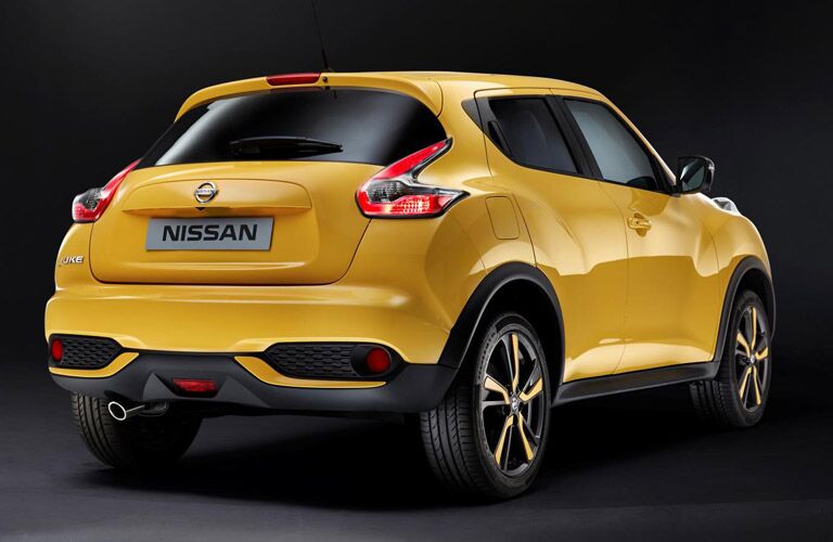 2016 Nissan Juke Rome exterior rear yellow
