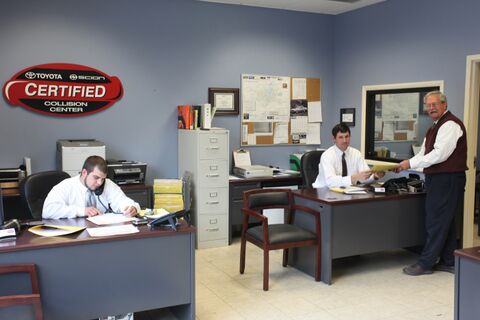 Collision Center Office