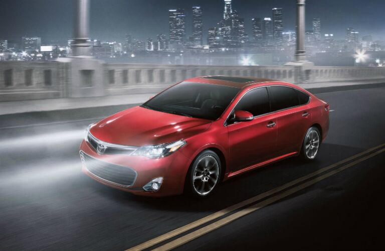 2015 Toyota Avalon Red