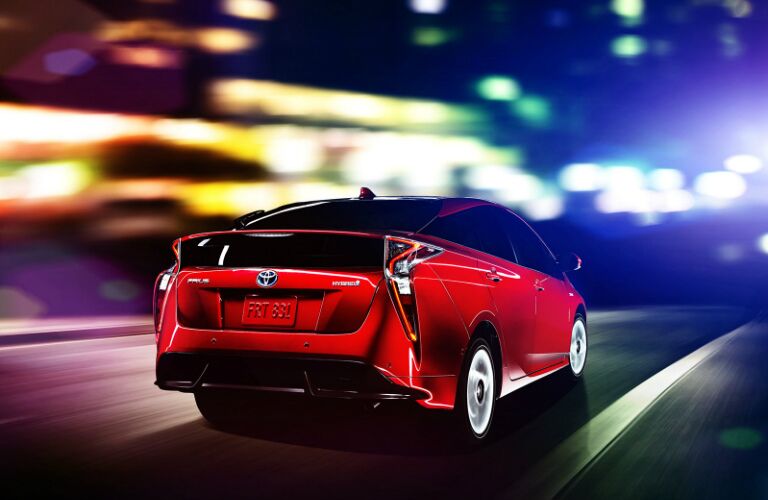 2016 Toyota Prius vs 2016 Toyota Prius v Fuel Economy