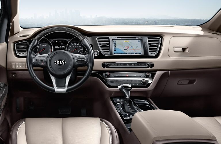 Does the Kia Sedona have navigation?