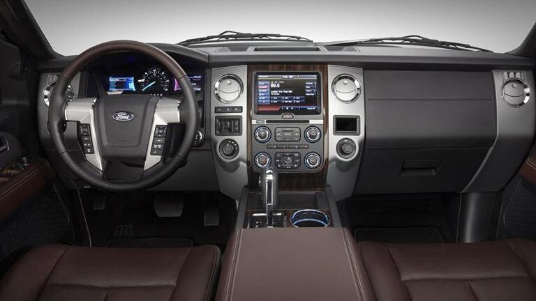 Get the 2015 Ford Expedition Winder GA today at Akins Ford!