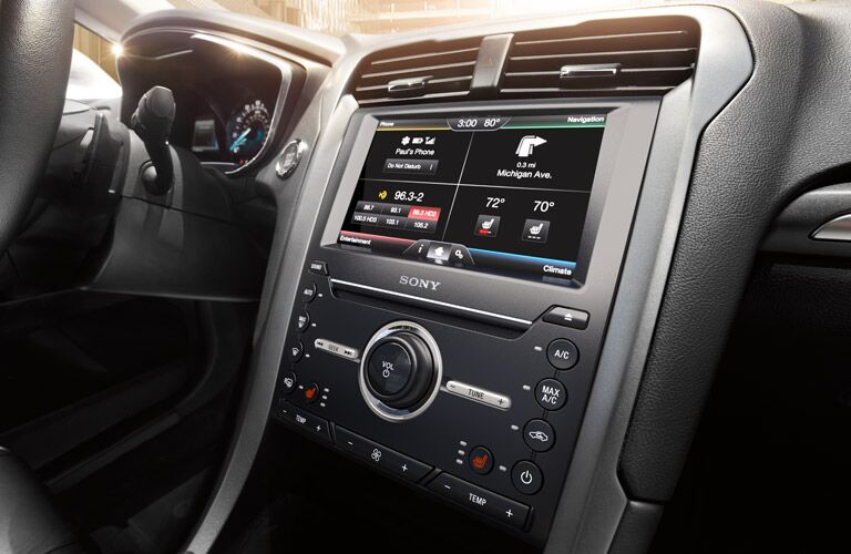 2016 Ford Fusion Energi infotainment display