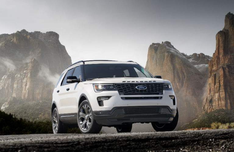2018 Ford Explorer front profile