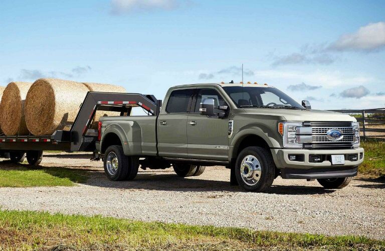 2021 Ford F-450 Super Duty towing hay bales