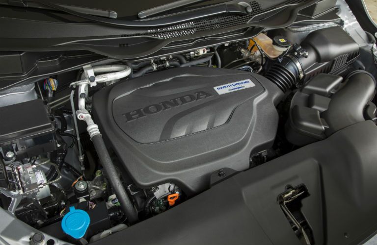 A photo of the engine used in the 2019 Honda Odyssey.