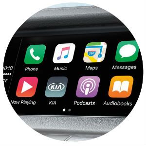 Does the Kia Cadenza have Apple CarPlay?