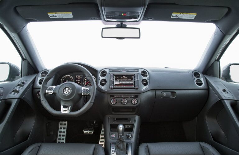 2016 VW Tiguan interior features and technology