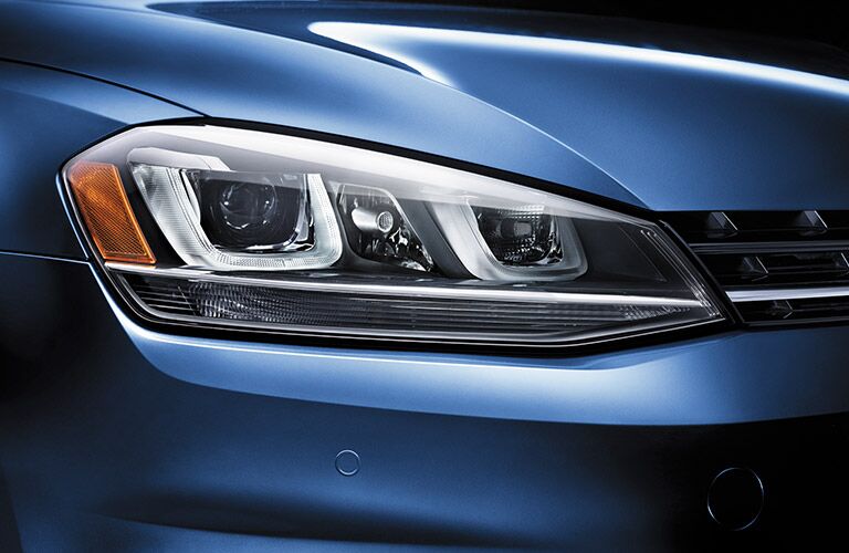 front view of the volkswagen golf sportwagen