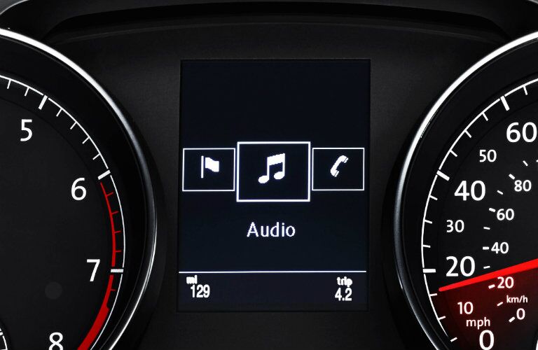 audio and technology in vw golf sportwagen