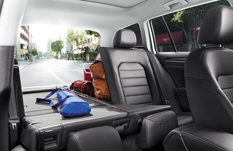 2016 volkswagen golf sportwagen interior seats cargo space