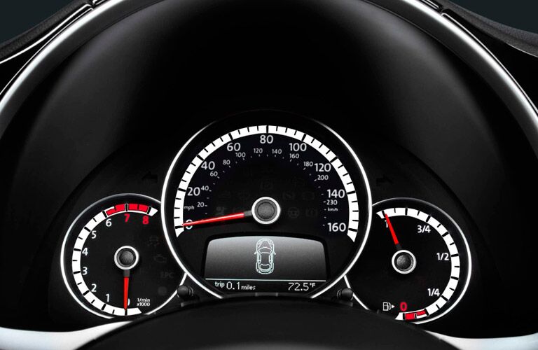 2017 vw beetle retro modern gauges