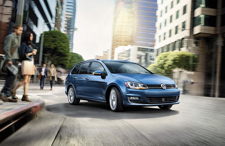 front view of vw golf sportwagen