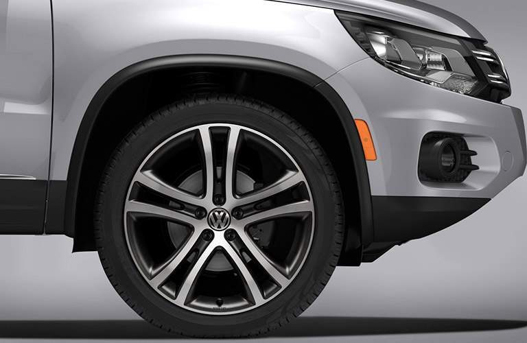 2017 VW Tiguan headlights