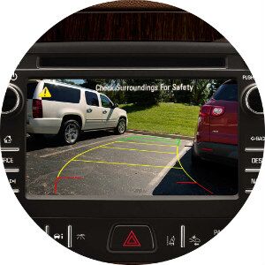 what tech features come in the 2017 chevy traverse?