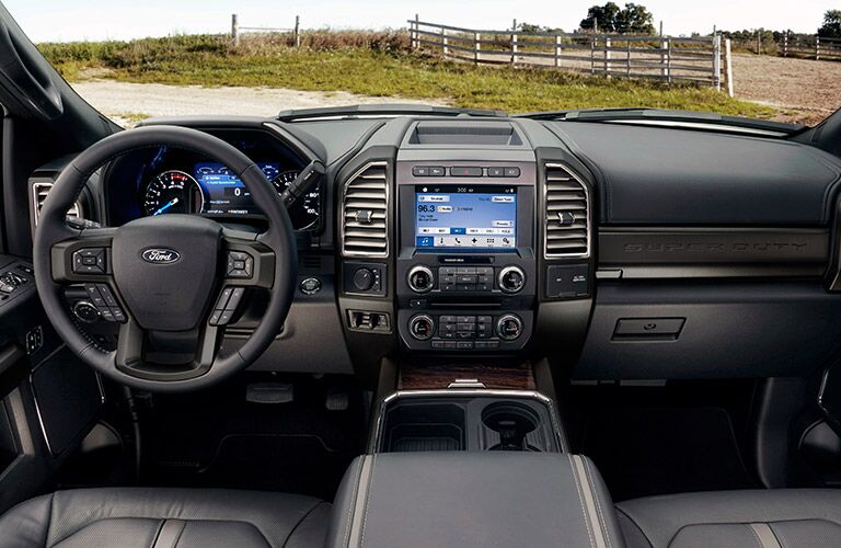 2017 Ford Super Duty interior front