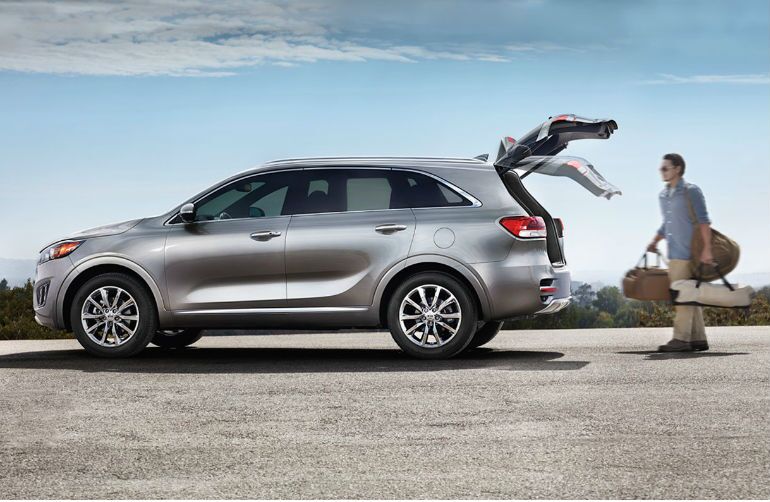 2016 Kia Sorento vs. 2016 Honda Pilot midsize SUVs Friendly Kia New Port Richey Tampa Clearwater St. Petersburg Spring Hill FL