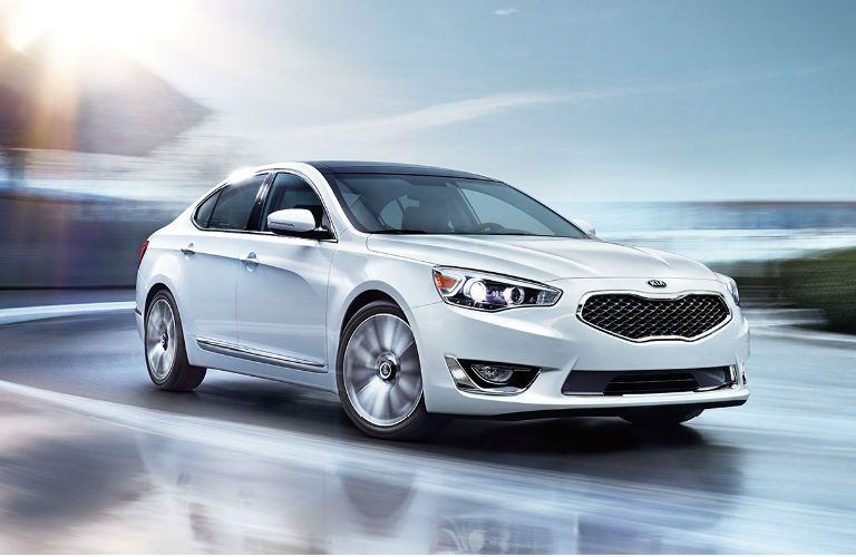 Kia Cadenza vs Volkswagen CC premium sedans