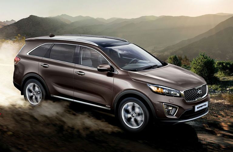 2016 Kia Sorento vs. 2016 Hyundai Santa Fe vs. 2016 Toyota Highlander midsize SUV 290 HP cargo room off-road driving Friendly Kia of New Port Richey FL Tampa Spring Hill Clearwater Trinity