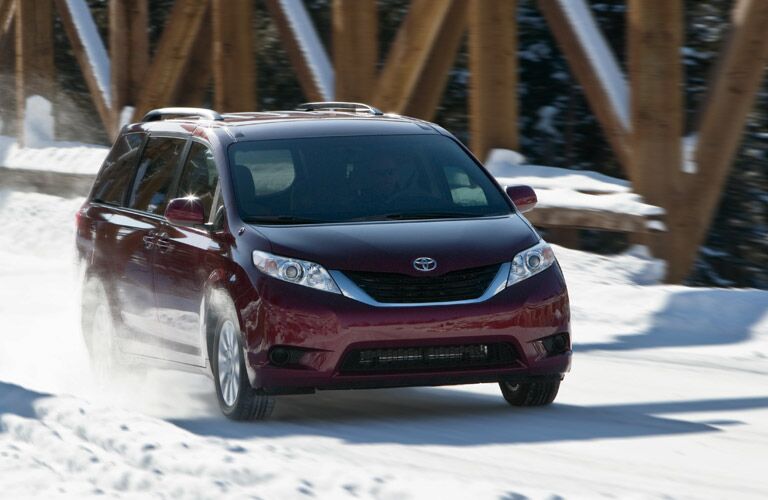 Crown Motors Redding >> 2014 Toyota Sienna vs 2014 Grand Caravan Crown Motors Redding >> 2014 Toyota Sienna vs 2014 Grand Caravan