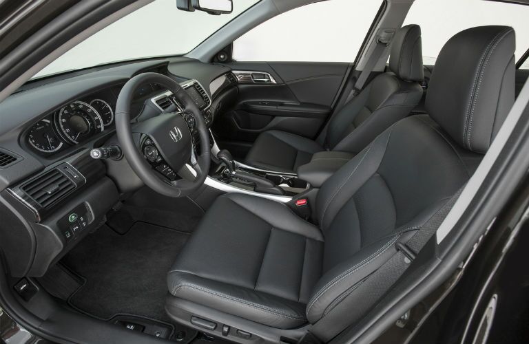 2017 Honda Accord Sedan interior steering wheel and dash