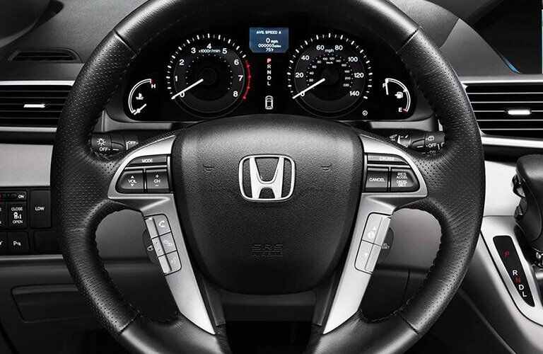 2017 Honda Odyssey steering wheel and gauges