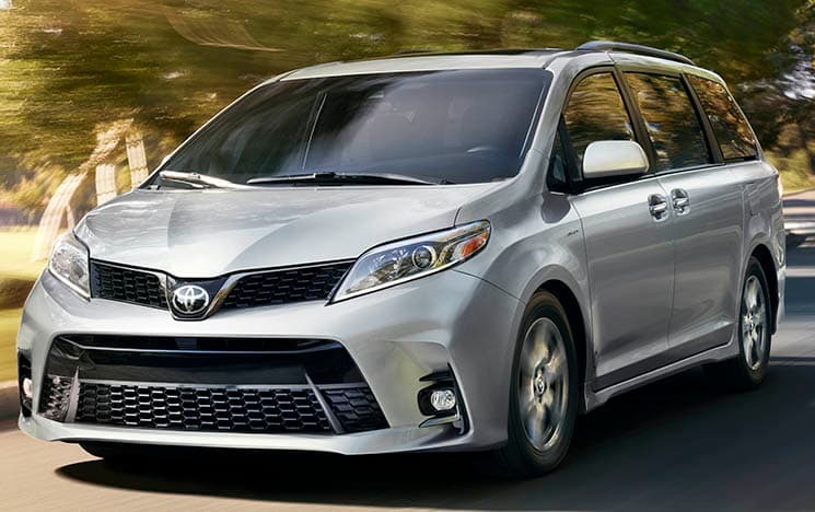 2019 Toyota Sienna Driving quickly on road 2019 Toyota Sienna Driving quickly on road