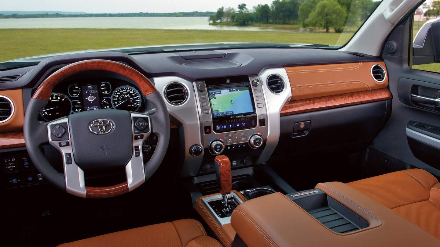 2018 Toyota Tundra interior features The interior dashboard of the 2018 Toyota Tundra
