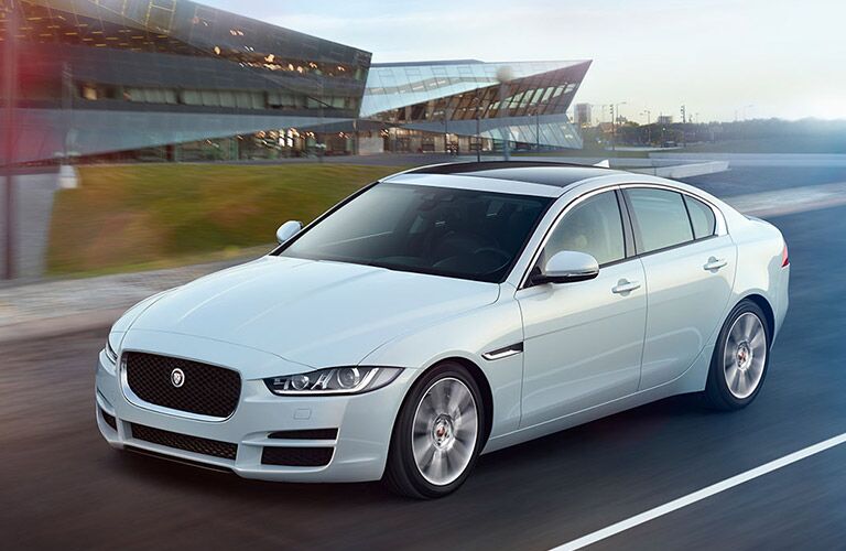 2017 Jaguar Xe Vs 2017 Mercedes Benz C Class