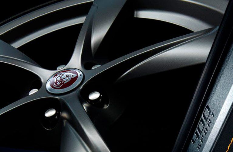 Close Up of 2018 Jaguar F-TYPE Wheel