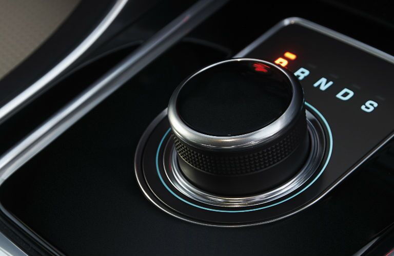 Close Up of 2018 jaguar XE Rotary Shifter